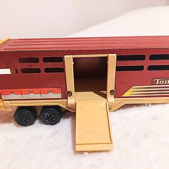 Vintage Tonka Truck Toy Lot - 1978 / 1981 - Pickup & Horse Trailer Trucks - Picture 15 of 16